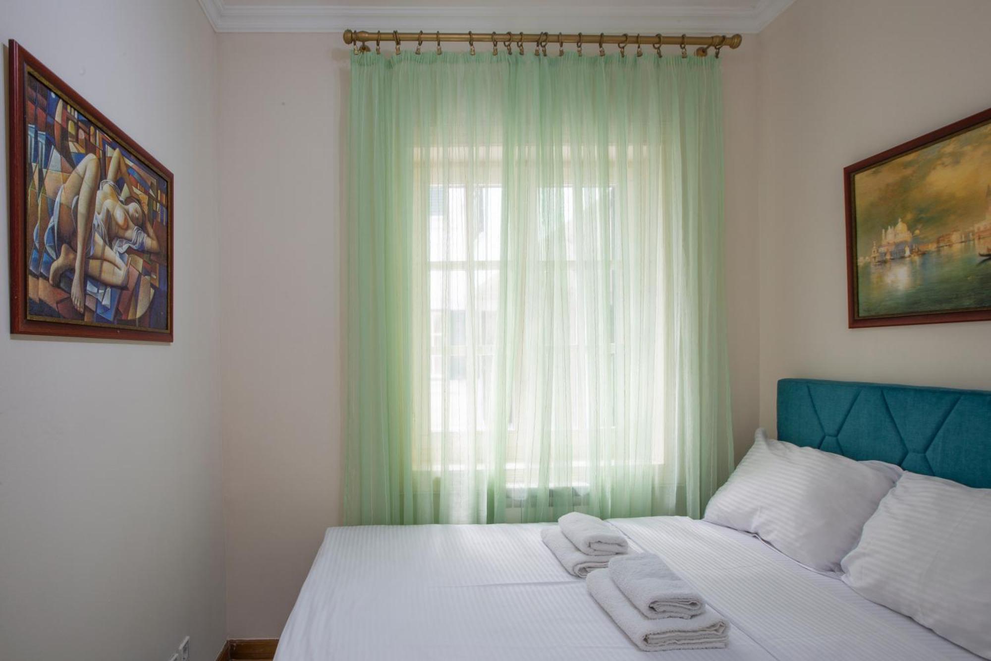 Montesan Luxury Apartment Beach Front Sveti Stefan Exteriör bild