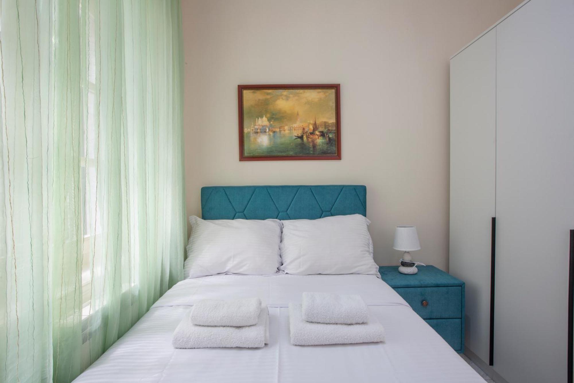 Montesan Luxury Apartment Beach Front Sveti Stefan Exteriör bild