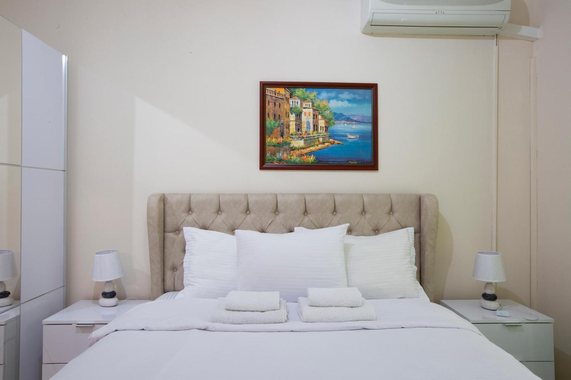 Montesan Luxury Apartment Beach Front Sveti Stefan Exteriör bild