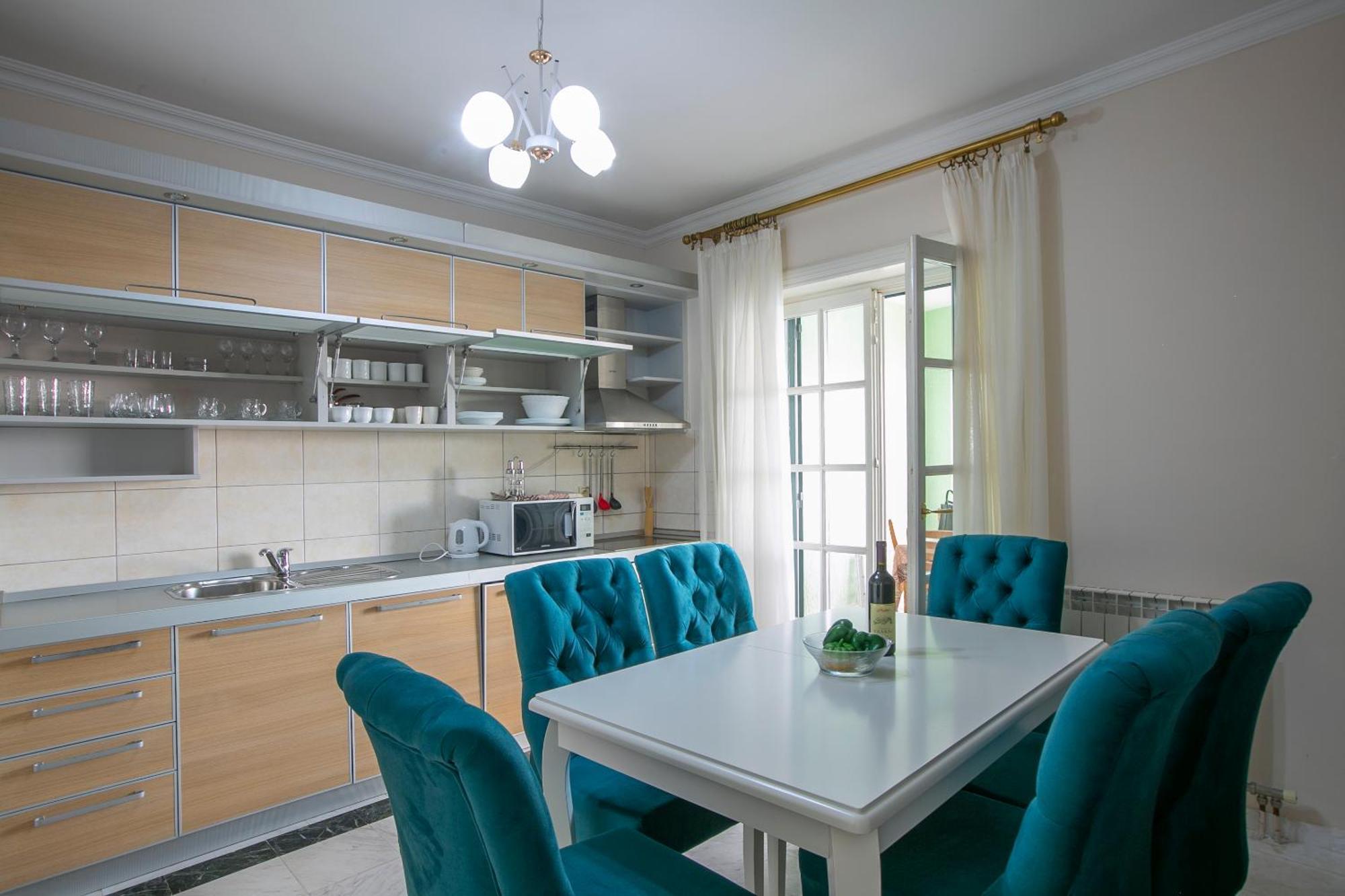 Montesan Luxury Apartment Beach Front Sveti Stefan Exteriör bild