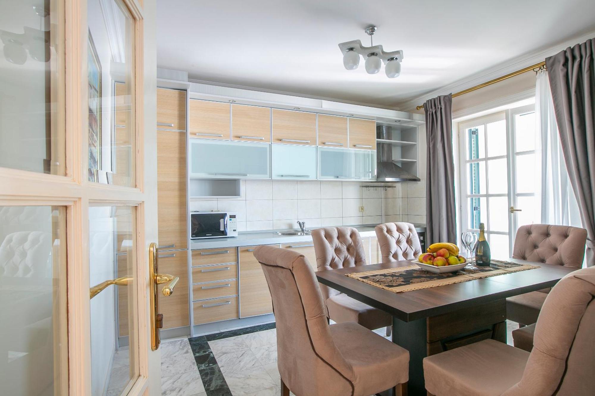 Montesan Luxury Apartment Beach Front Sveti Stefan Exteriör bild